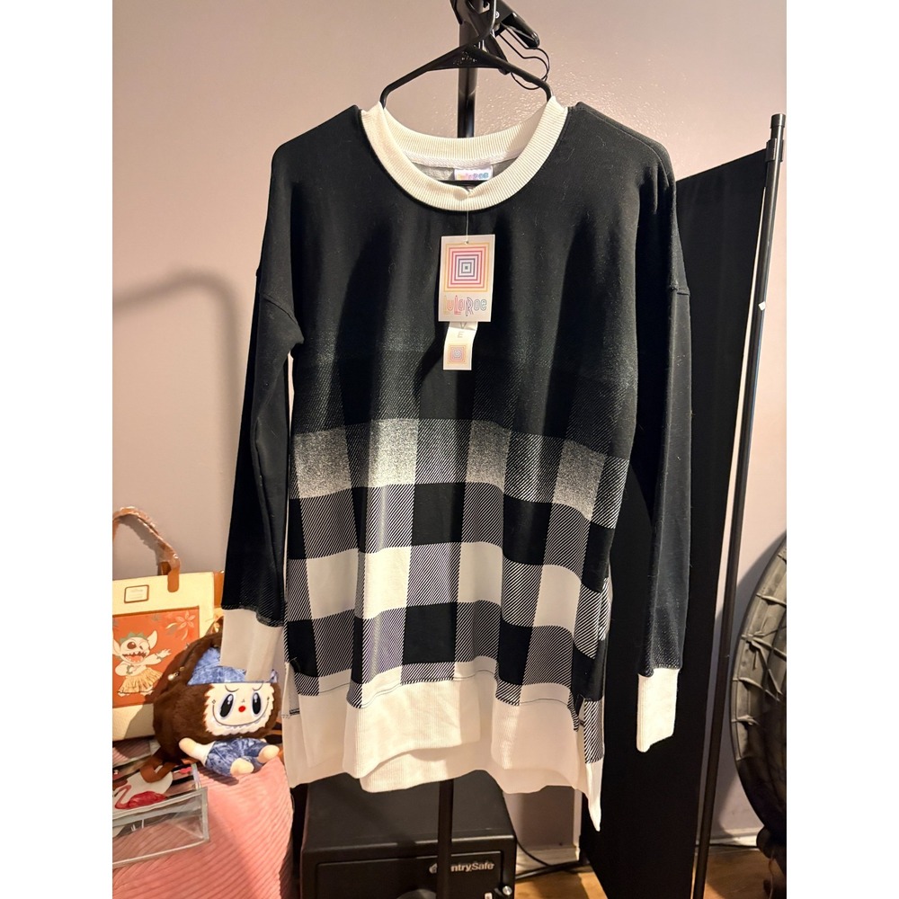 LuLaRoe Black and White with Tartan Plaid Long Sleeve Sweatshirt Sz XXS